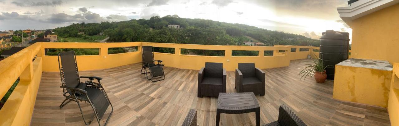 The Vista Inn Фалмът Екстериор снимка