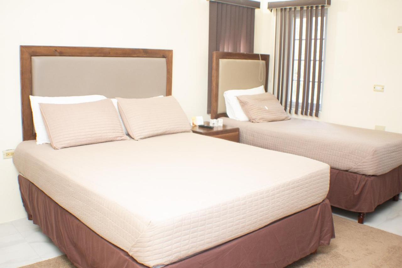 The Vista Inn Фалмът Екстериор снимка