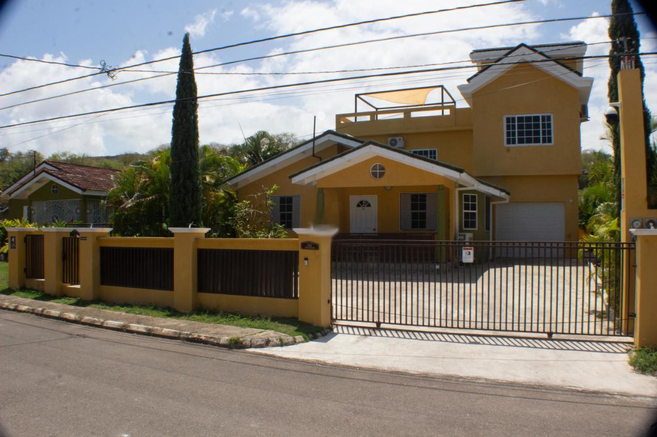 The Vista Inn Фалмът Екстериор снимка