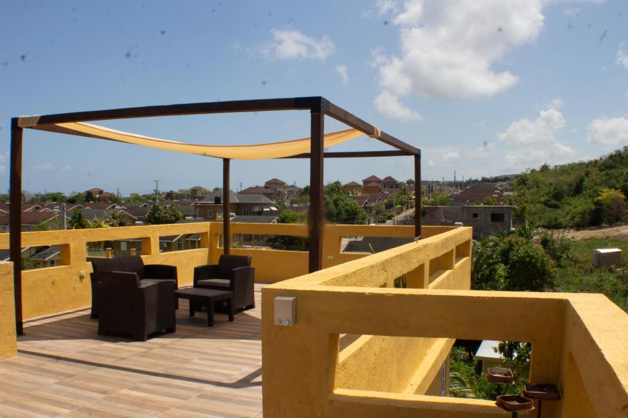 The Vista Inn Фалмът Екстериор снимка